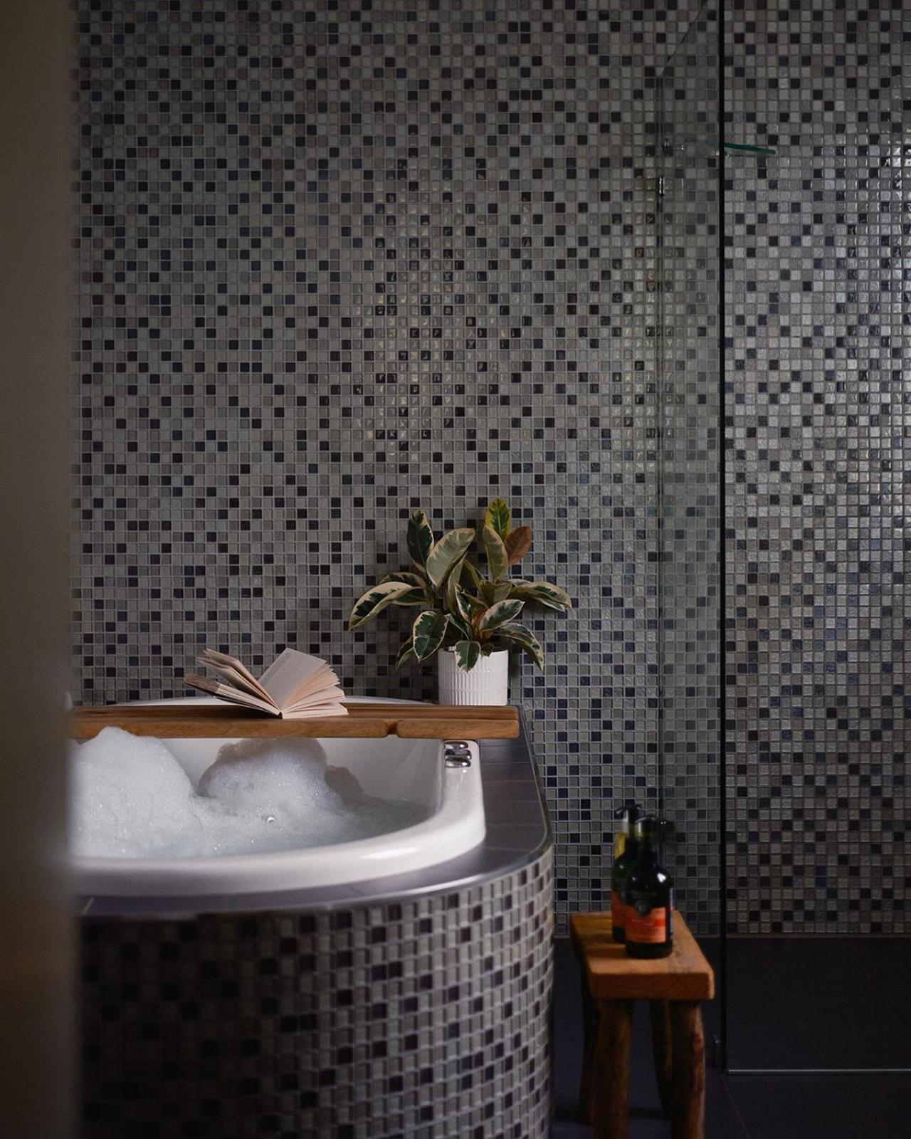 The Monarch - Luxury In The Valley Holiday home Tumut